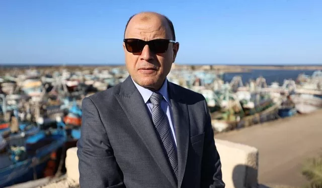 محافظ كفرالشيخ: إستمرار توقف حركة الملاحة والصيد بميناء البرلس وسواحل المحافظة الشمالية لسوء الأحوال الجوية 