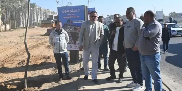 ‏رئيس جهاز العاشر من رمضان يتابع أعمال تشجير محور عمر بن الخطاب