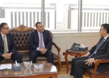 تنسيق بين «التمثيل التجاري» و«الشراء الموحد» لتعزيز ريادة مصر الطبية وتوطين الصناعة