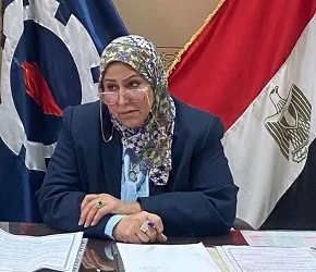 في أول يوم عمل بالسويس.. ثريا منصور تضع «خارطة طريق» لتطوير الأداء بمديرية التعليم