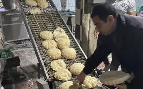 محافظ الدقهلية: رغيف الخبز «خط أحمر».. وحملات رقابية مفاجئة استجابةً لشكاوى المواطنين