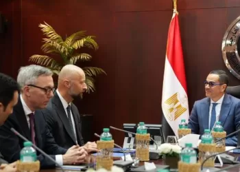 «وزير الاستثمار» و«سفير النرويج» يناقشان تعزيز التعاون الاقتصادي والاستثماري