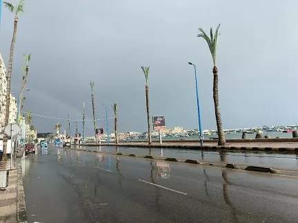 الرياح و الأمطار وإنخفاض درجات الحرارة تحاصر الإسكندرية 5 - جريدة الجمهورية 38 - جريدة الجمهورية
