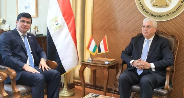 4 21 - جريدة الجمهورية