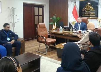 «الدخاخني» يُشيد بالدور المحوري لهيئة التمريض بمستشفيات بنها الجامعية