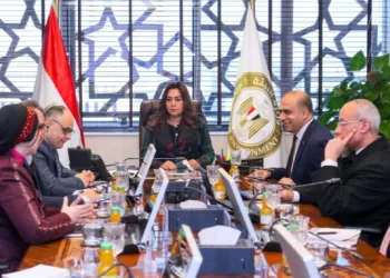 منال عوض تتابع «خطة الاستجابة المتدرجة» لنوبات تلوث الهواء وتعلن انخفاض الملوثات بنسبة «25%» منذ 2020