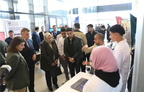 بمشاركة 34 فرعاً دولياً.. افتتاح معرض «مستقبل الإبداع» لطلاب الجامعات الأجنبية بالعاصمة الإدارية 6 - جريدة الجمهورية 5 49 - جريدة الجمهورية