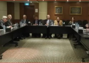 بدء أول اجتماعات أعضاء اللجنة الوطنية الفلسطينية لإدارة قطاع غزة بالقاهرة