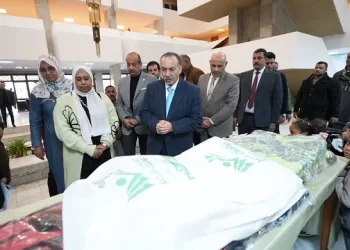 بوابتك للخير توزع بطاطين وكراسي وسماعات لذوي الهمم للعمالة بمحافظة أسيوط  