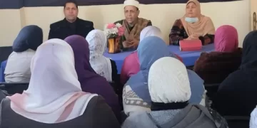 ندوة تثقيفية تحت عنوان حقوق الإنسان وتطور التكنولوجيا بقرية لقانة بشبراخيت 