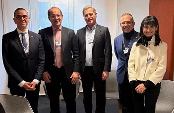 وزير المالية من «دافوس»: منفتحون على أي مبادرات جادة لتحفيز الاستثمار