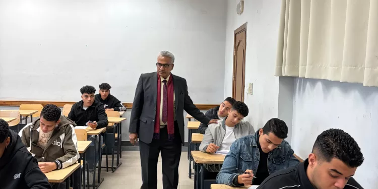 جامعة العاصمه التكنولوجية الدولية تعقد امتحانات الفصل الدراسي الأول بمنهج تنظيمي جديد