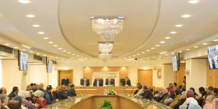 «أهلاً رمضان».. معارض وشوادر لتخفيف الأعباء المعيشية واستقرار الأسواق 1 - جريدة الجمهورية «أهلاً رمضان».. معارض وشوادر لتخفيف الأعباء المعيشية واستقرار الأسواق