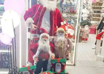 محمد فتحى: مائدة الشارع..طقوس عيد الميلاد 2 - جريدة الجمهورية إصابة «حمدى» بالرباط الصليبى.. وكدمة لـ«تريزيجيه»