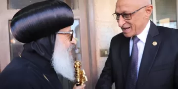 محافظ شمال سيناء يهنئ الإخوة الأقباط بعيد الميلاد المجيد