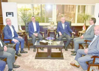 الخطيب.. لــ «مستثمرى الأقصر»: حزمة متكاملة من الحوافز.. ودعم المناطق «الأكثر احتياجًا» 4 - جريدة الجمهورية «إيتو» للاعبى «الأسود»: الخسارة لا تكسر الأبطال