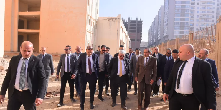 وزيرا التعليم العالي والعمل يتفقدان منشأة تعليمية بمدينة نصر تمهيداً لتحويلها إلى جامعة تكنولوجية