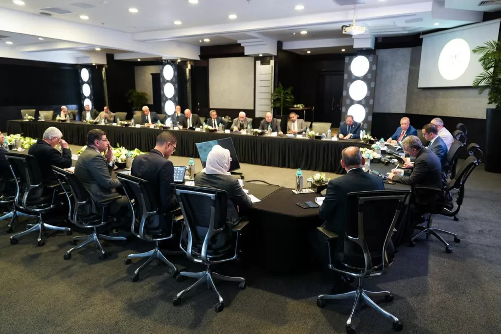 وزيرُ الاستثمارِ والتجارةِ الخارجيةِ يلتقي أعضاءَ اتحادِ المستثمرينَ ويستعرضُ الرؤى لتعزيزِ الاستثمارِ المحلي 4 - جريدة الجمهورية WhatsApp Image 2026 01 13 at 1.39.41 PM 1 - جريدة الجمهورية