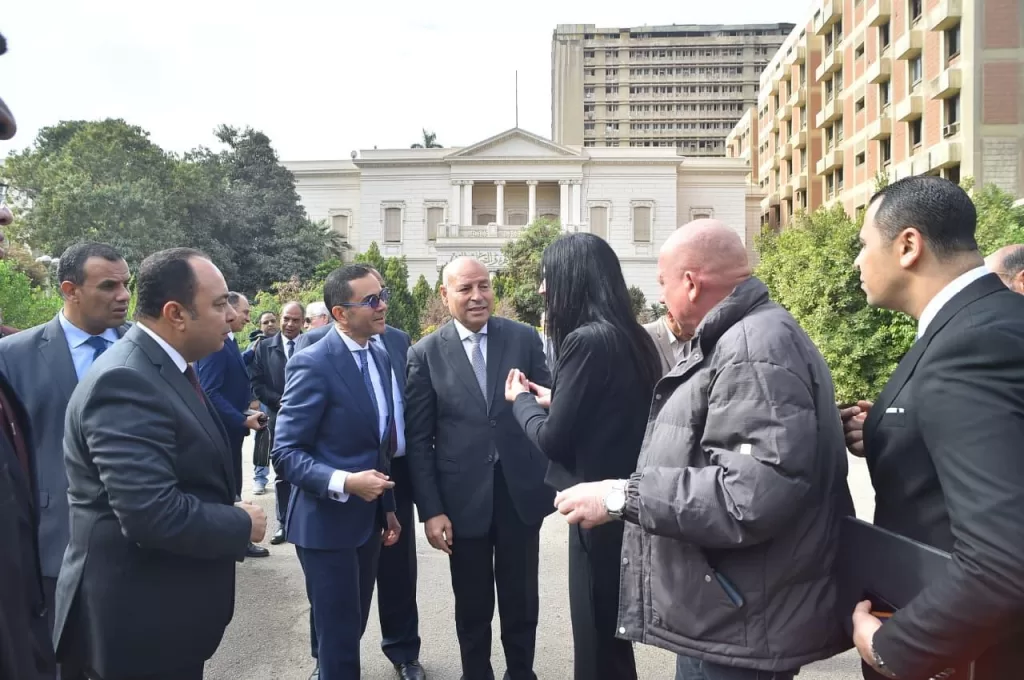 وزير الاستثمار ومستشار الرئيس ومحافظ القاهرة يتفقدون «مربع الوزارات» بوسط البلد لبحث استغلال الأصول 4 - جريدة الجمهورية WhatsApp Image 2026 01 13 at 2.57.09 PM 1 - جريدة الجمهورية