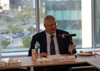 الجامعة المصرية اليابانية تستقبل وزير التعليم الياباني