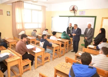 محافظ الدقهلية يتفقد لجان امتحانات الفصل الدراسي الأول للشهادة الإعدادية بالمنصورة