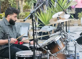 ساحة كلية طب قصر العيني تحتفي بطلابها بحفل موسيقي تزامنًا مع الصورة التذكارية للدفعتين 192 و194