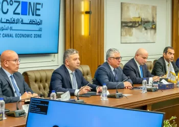 «اقتصادية قناة السويس».. تفتح أبواب مصر لاستثمارات كوريا الجنوبية في الإلكترونيات والسيارات الكهربائية