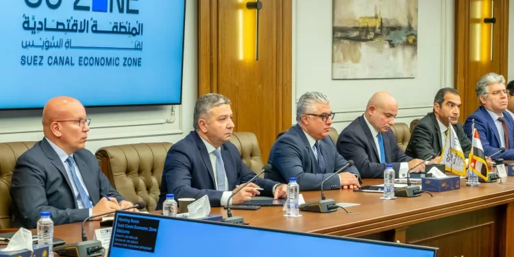 «اقتصادية قناة السويس».. تفتح أبواب مصر لاستثمارات كوريا الجنوبية في الإلكترونيات والسيارات الكهربائية 1 - جريدة الجمهورية «اقتصادية قناة السويس».. تفتح أبواب مصر لاستثمارات كوريا الجنوبية في الإلكترونيات والسيارات الكهربائية