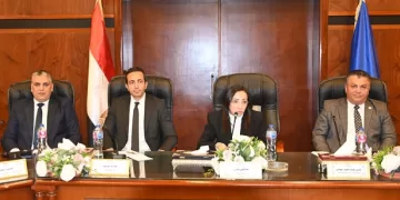 جاكلين عازر: تكامل الجهود مع النواب مفتاح التنمية المستدامة بالبحيرة