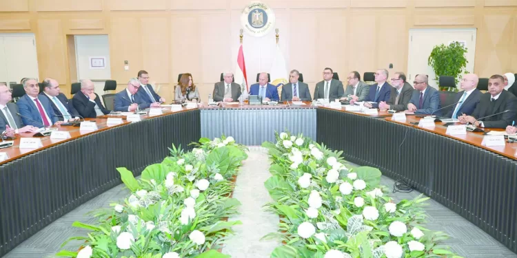 1.3 مليار دولار استثمارات جديدة بـ«اقتصادية قناة السويس» 1 - جريدة الجمهورية الزمالك يستعد للمصرى فى الكونفدرالية