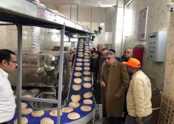 محافظ الدقهلية يشهد تشغيل مخبز المحافظة الكبير بالمنصورة