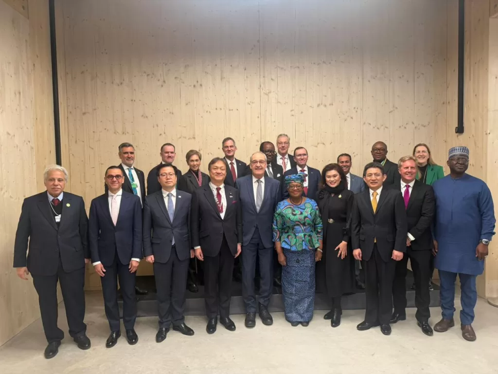 في إطار مشاركته في منتدى «دافوس».. وزير الاستثمار يشارك في المؤتمر الوزاري المصغر للدول الأعضاء بمنظمة التجارة العالمية 2 - جريدة الجمهورية WhatsApp Image 2026 01 22 at 12.21.01 PM 1 - جريدة الجمهورية