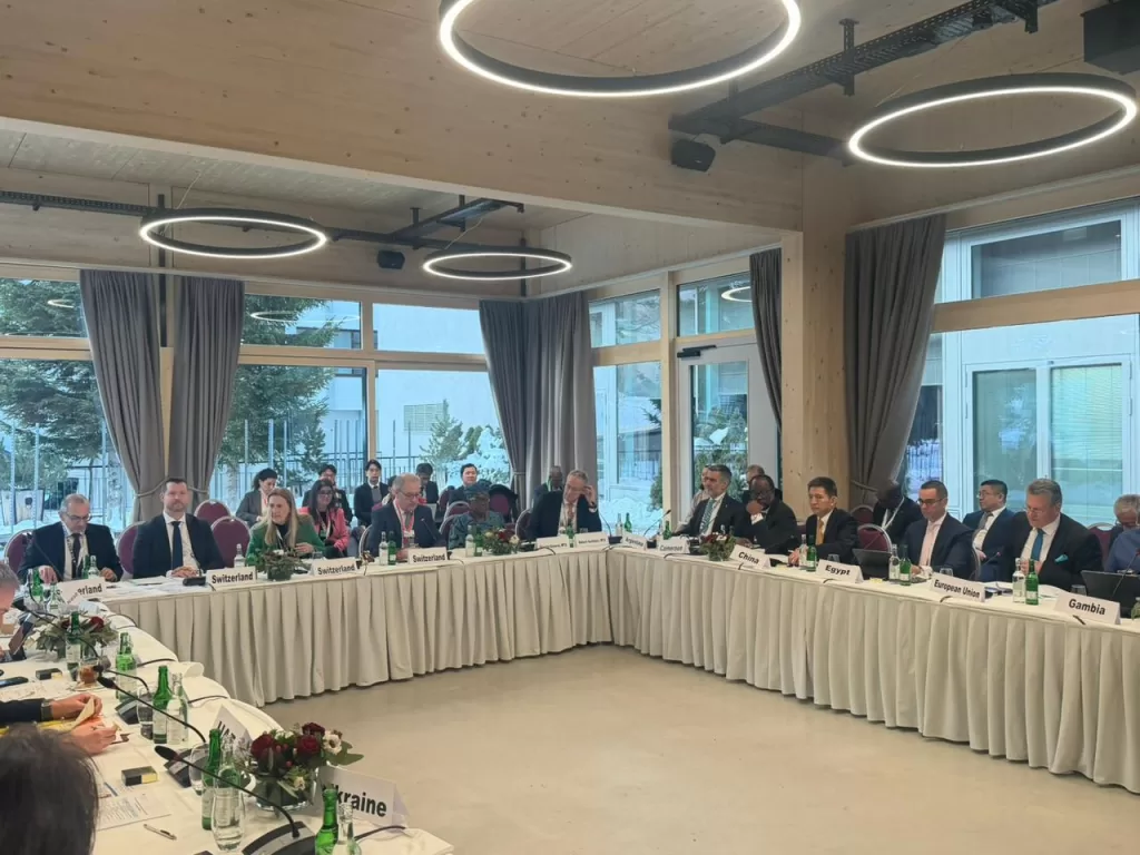 في إطار مشاركته في منتدى «دافوس».. وزير الاستثمار يشارك في المؤتمر الوزاري المصغر للدول الأعضاء بمنظمة التجارة العالمية 5 - جريدة الجمهورية WhatsApp Image 2026 01 22 at 12.21.02 PM3 - جريدة الجمهورية