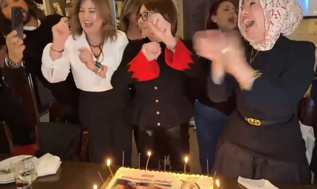 في ليلة باريسية ساحرة.. الاحتفال بعيد ميلاد «نجمة مصر الأولى» نبيلة عبيد 2 - جريدة الجمهورية WhatsApp Image 2026 01 24 at 5.18.12 PM 3 1 - جريدة الجمهورية