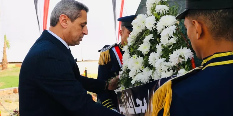 محافظ السويس وقائد الجيش الثالث يضعان أكاليل الزهور على النصب التذكاري في عيد الشرطة الـ 74 1 - جريدة الجمهورية إنجاز تاريخي بصبغة عالمية: «العلمين الدولية» أول جامعة معززة للصحة في مصر وإفريقيا