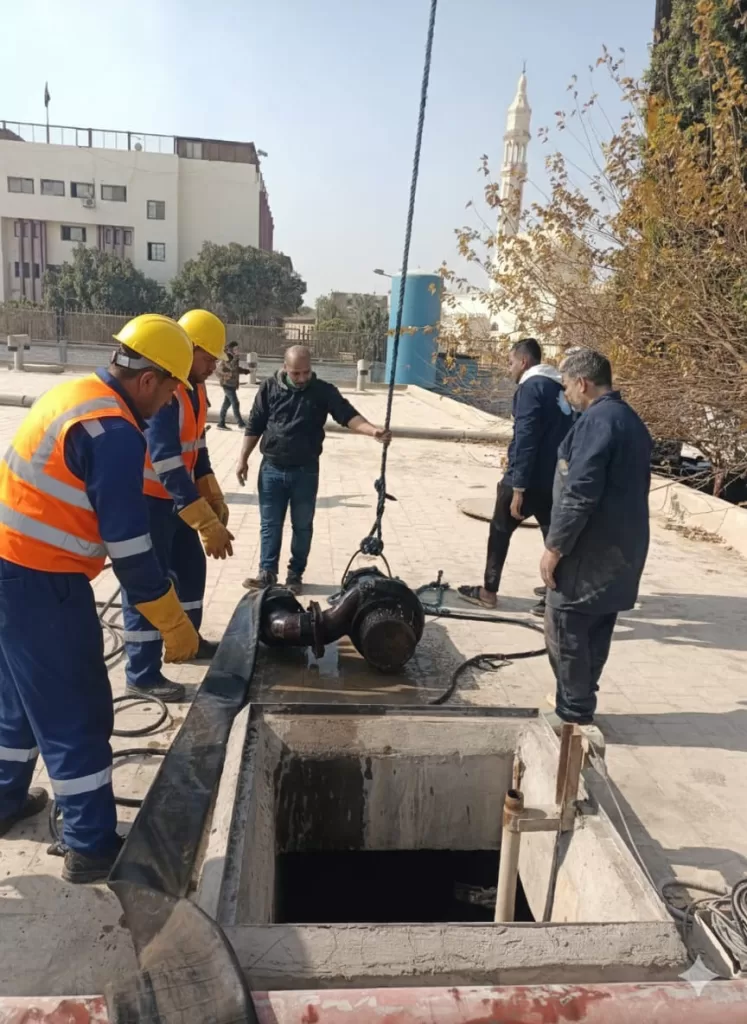رئيس مياه القاهرة: خطة دورية لرفع كفاءة وتطهير وتعقيم خزانات المحطات 3 - جريدة الجمهورية WhatsApp Image 2026 01 25 at 1.57.00 PM 2 - جريدة الجمهورية