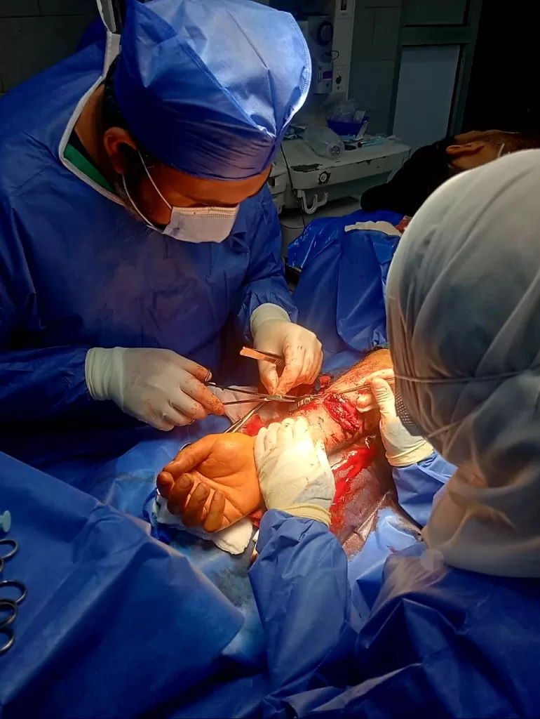 تدخل جراحي دقيق ينقذ ذراع مريض من «البتر» بمستشفى أجا المركزي 2 - جريدة الجمهورية WhatsApp Image 2026 01 25 at 10.25.41 PM - جريدة الجمهورية