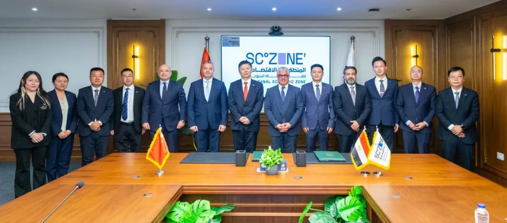 باستثمارات 34 مليون دولار.. «اقتصادية قناة السويس» توقّع عقد إنشاء مصنع «CNCEC» الصيني لخطوط إنتاج «الصودا آش» 2 - جريدة الجمهورية WhatsApp Image 2026 01 25 at 5.17.17 PM - جريدة الجمهورية