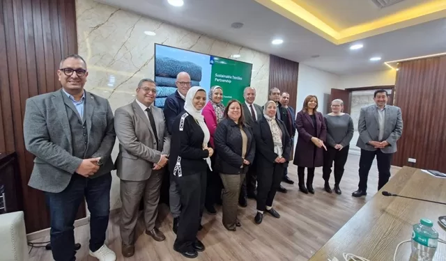 تحالف مصري هولندي لتأهيل قطاع المنسوجات للتوافق مع المعايير الأوروبية