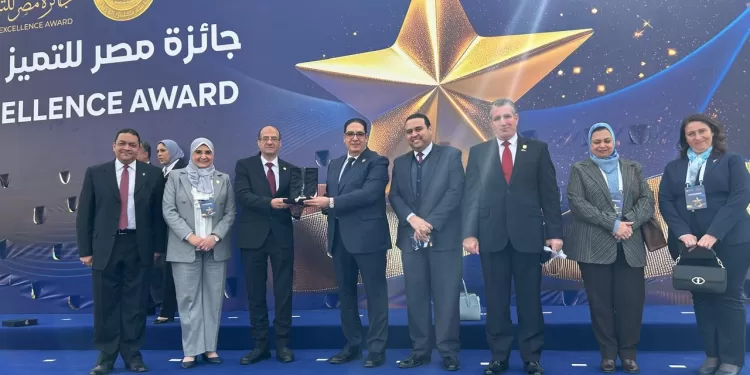 اقتصاد وعلوم سياسية القاهرة تحصد المركز الثاني بجائزة مصر للتميز الحكومي بين 326 كلية