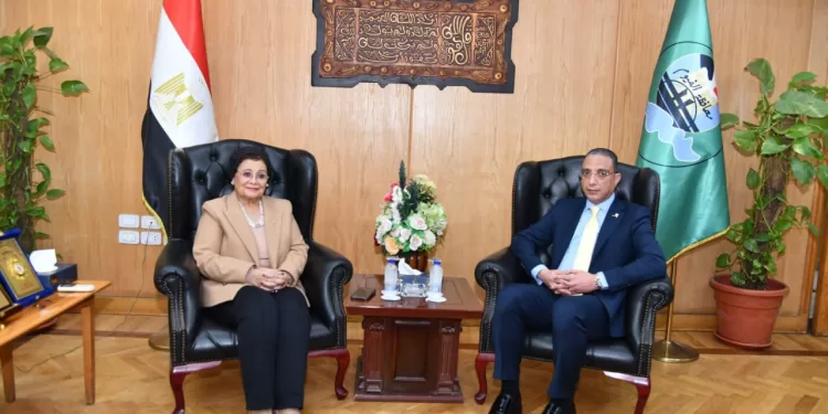 محافظ الفيوم يُثمن مبادرة «مجانية الولادة الطبيعية».. و«الألفي» تُعلن 28 يناير يومًا سكانيًا شاملًا