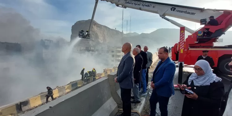 محافظ القاهرة: «طائرات الإطفاء المسيرة» تسيطر على حريق الـ«زرايب» بمنشأة ناصر (فيديو) 1 - جريدة الجمهورية محافظ القاهرة: «طائرات الإطفاء المسيرة» تسيطر على حريق الـ«زرايب» بمنشأة ناصر (فيديو)