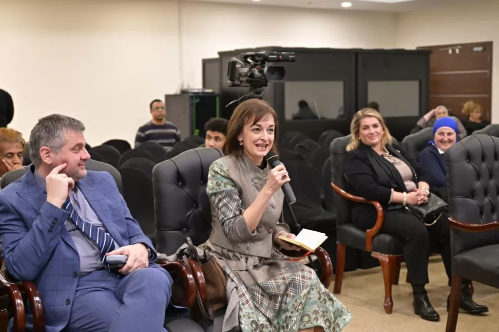 رئيس جامعة القاهرة يقود حوارًا أكاديميًا رفيع المستوى مع كبرى الجامعات الرومانية بمعرض الكتاب 8 - جريدة الجمهورية WhatsApp Image 2026 01 30 at 11.14.51 AM - جريدة الجمهورية