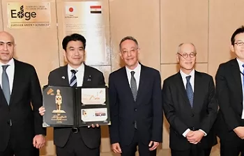 وزير التعليم والثقافة الياباني يزور المتحف المصري الكبير