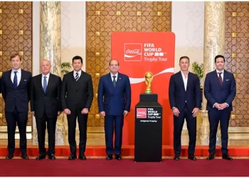 فيديو| الرئيس عبد الفتاح السيسي يستقبل وفد الاتحاد الدولي لكرة القدم «فيفا»
