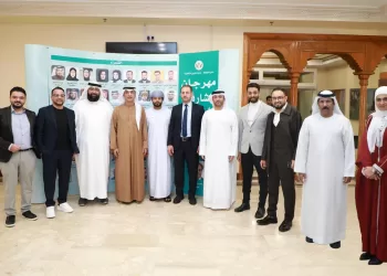 في واحدة من أمسيات ” الشارقة للشعر العربي” شعراء ينثرون إبداعاتهم في فضاءات الجمال