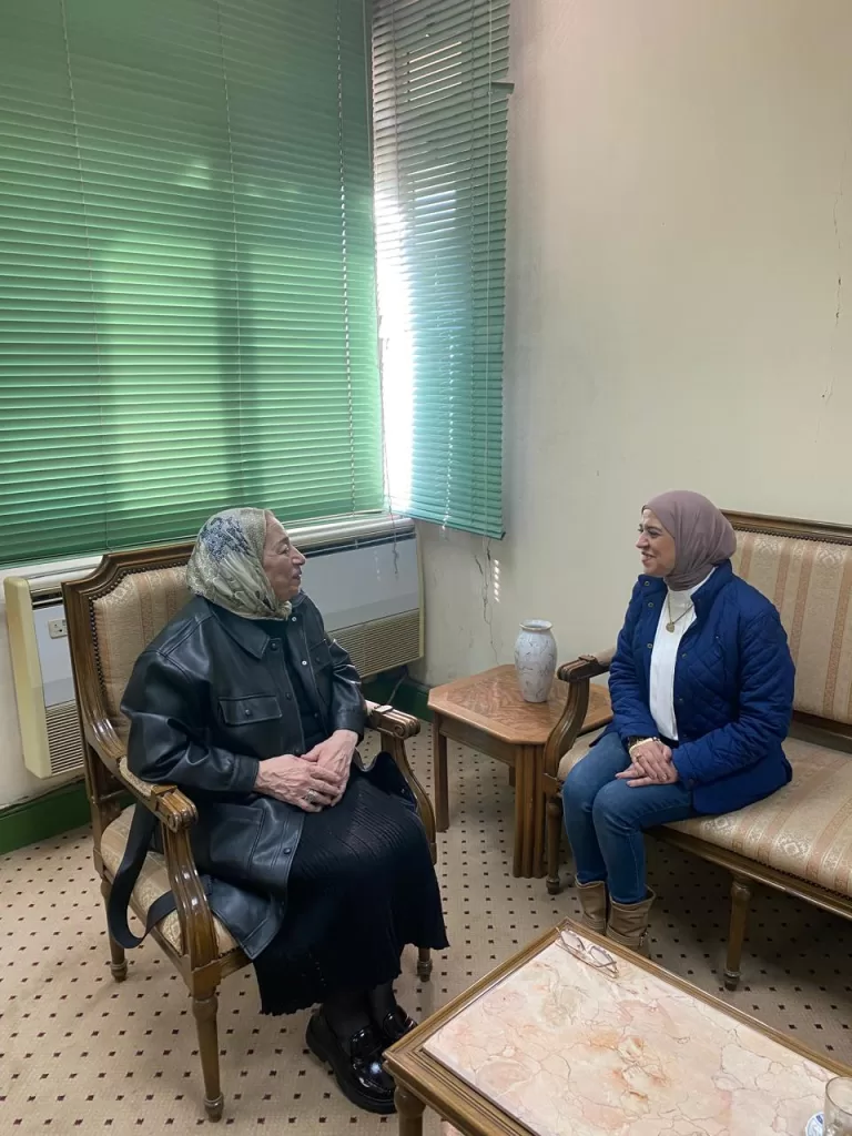 الاستاذه سلوى ود غادة واكد3 - جريدة الجمهورية