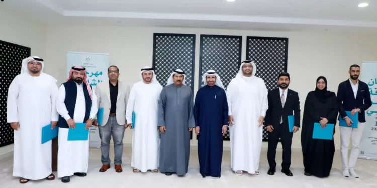 مهرجان الشارقة للشعر العربي يختتم فعالياته بقصائد تودع الضوء في مجلس كلباء الأدبي. 1 - جريدة الجمهورية مهرجان الشارقة للشعر العربي يختتم فعالياته بقصائد تودع الضوء في مجلس كلباء الأدبي.