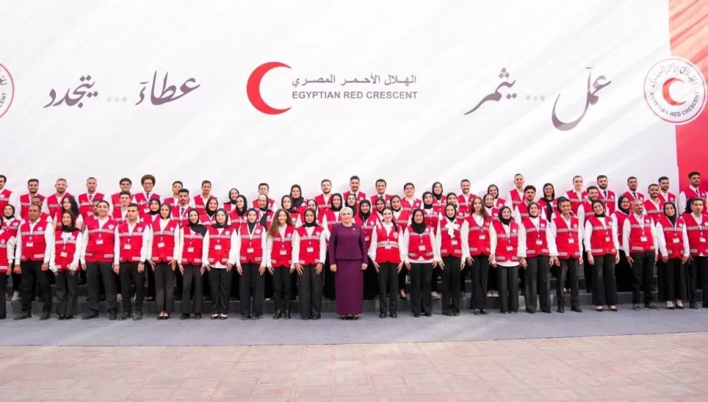 مع السيدة انتصار السيسى - جريدة الجمهورية