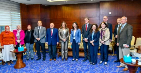 1 12 - جريدة الجمهورية